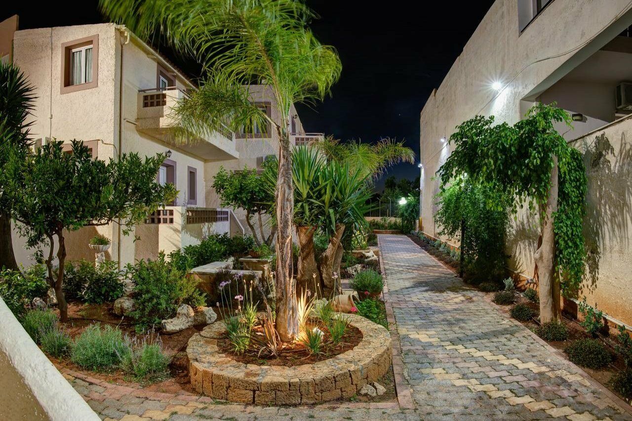 Le Palme Apartment Malia  Bagian luar foto